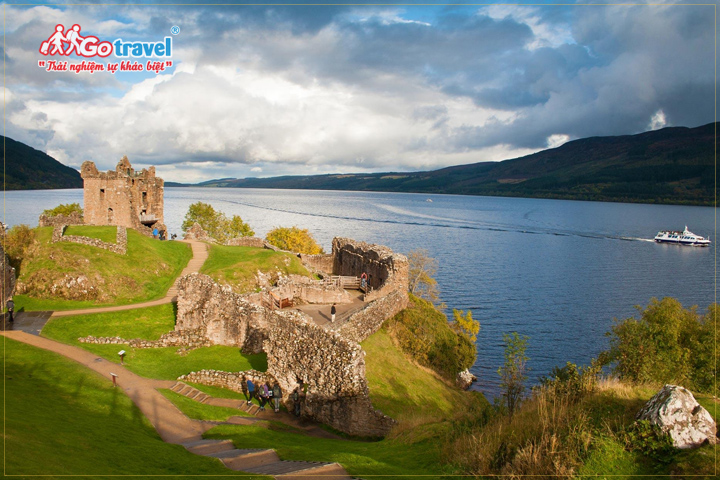Du lịch Scotland mùa thu - đừng bỏ qua Hồ Loch Ness 