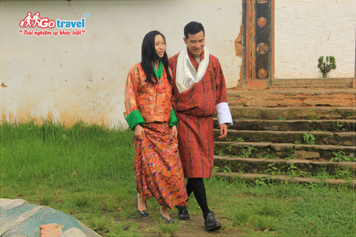 Trải nghiệm mặc trang phục truyền thống của người dân Bhutan 